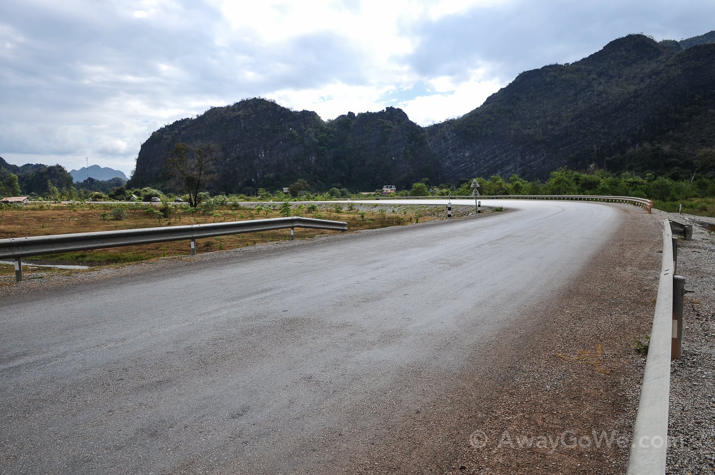 paved section of thakhek loop route