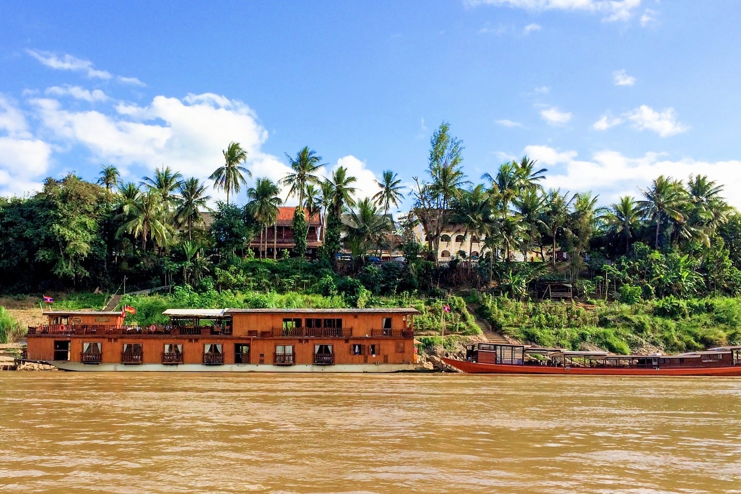 slow boat to luang prabang laos