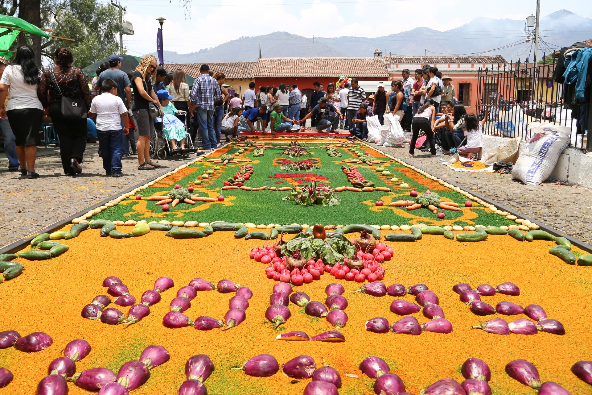 guatemala-semanasanta-alfombras-featured