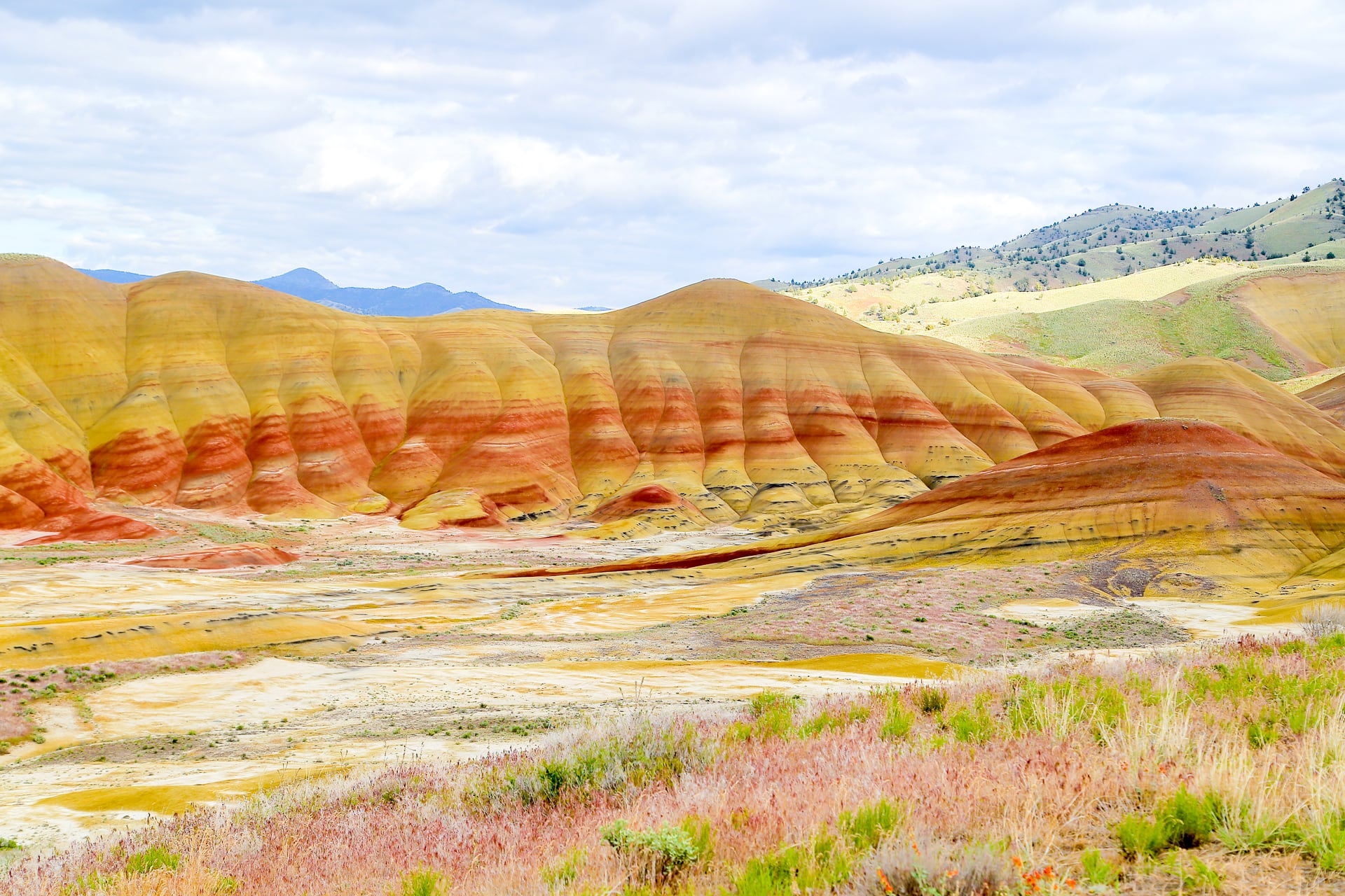 Painted Hills usa-painted-hills-featured