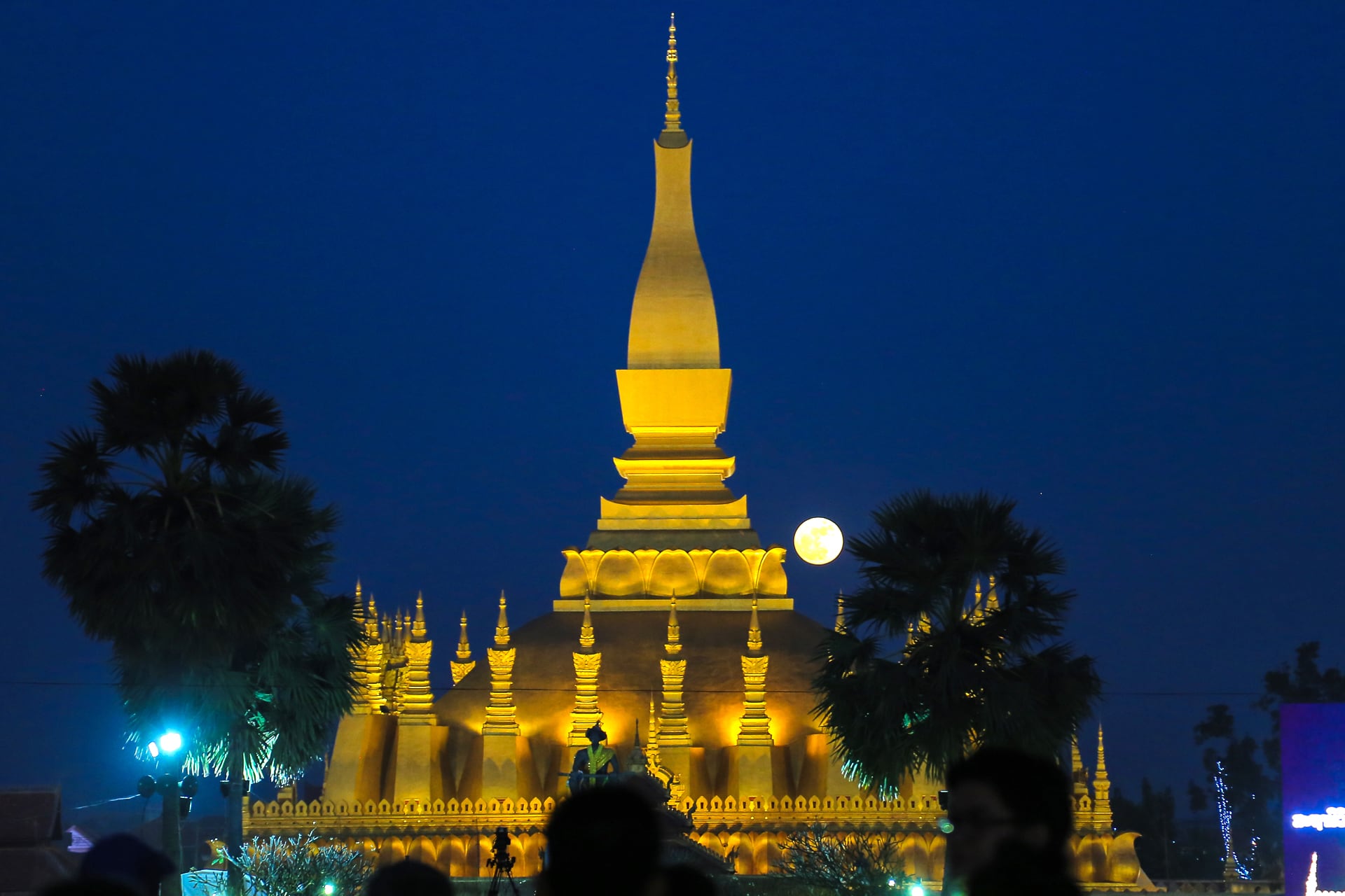 laos-that-luang-festival-featured