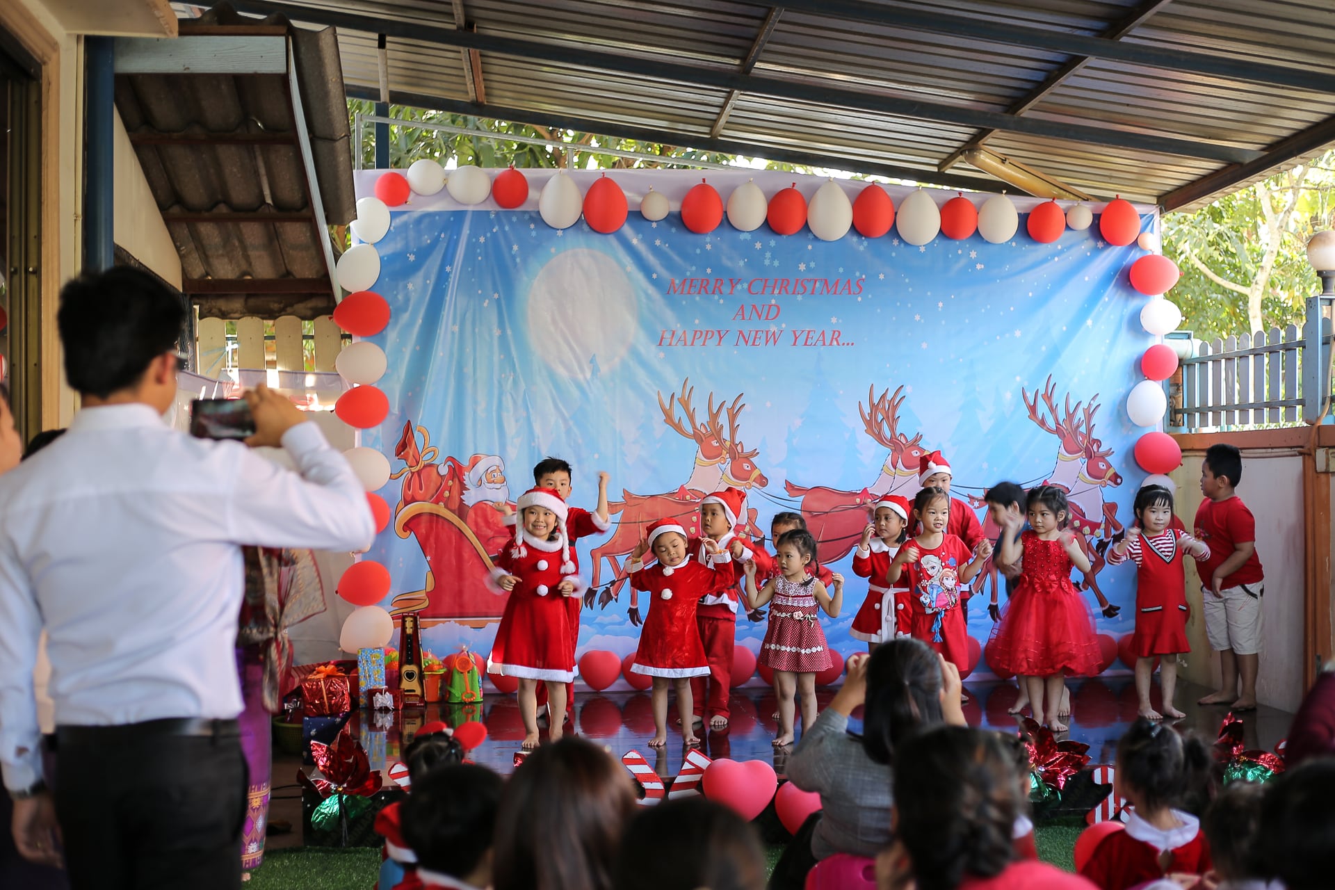 laos-christmastime-featured