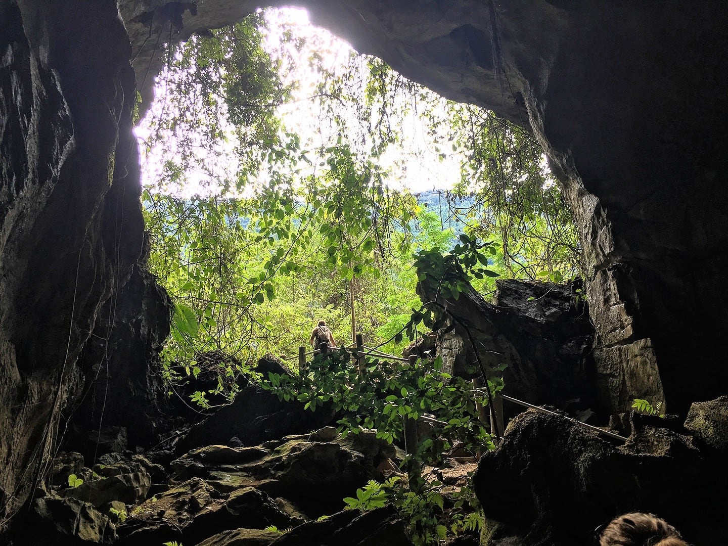 Muang Ngoi cave